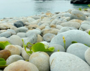 ホノホシ海岸は心霊スポット？石は持ち帰り厳禁な理由がヤバかった！